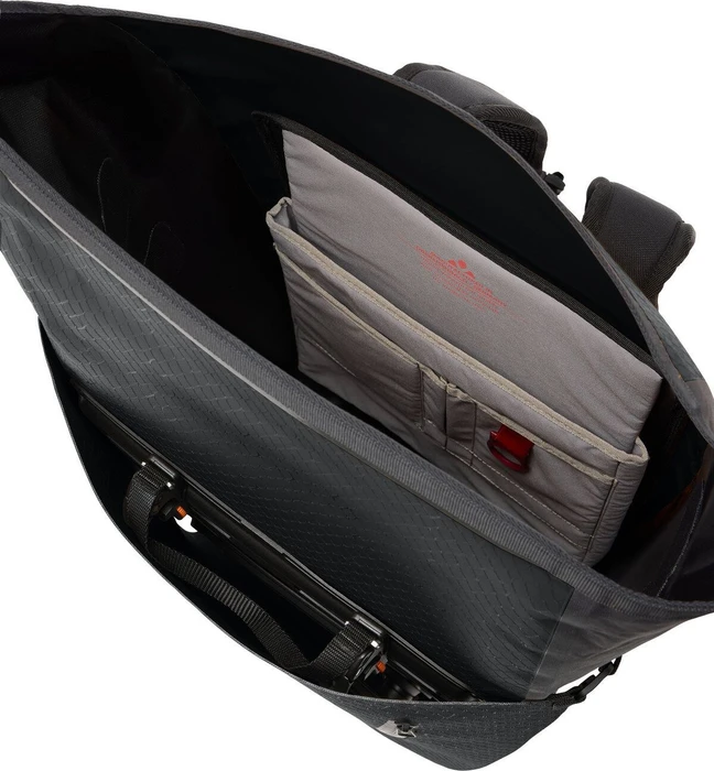 Vaude Aqua Transformer 26 Gepäcktasche schwarz