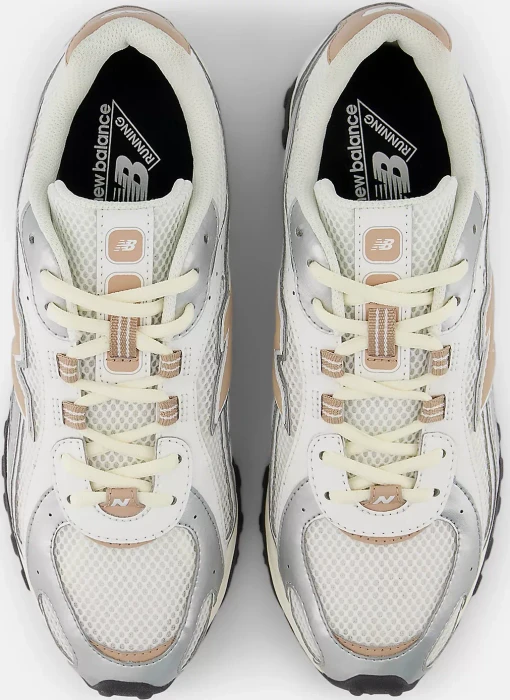 New Balance 204L silver metallic/flat taupe
