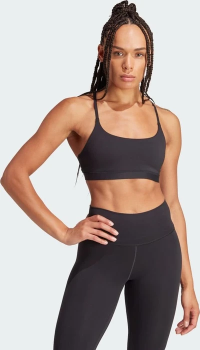 black (Damen)