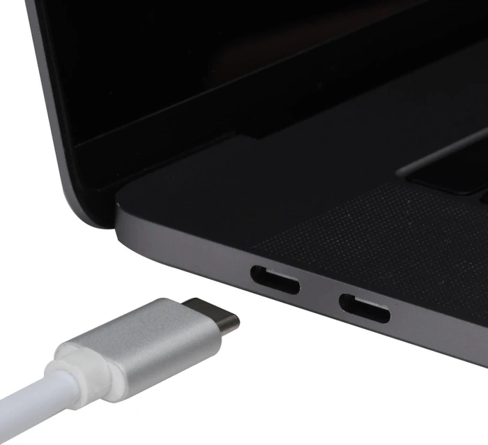 SilverStone EP11S, 4K Thunderbolt 3 auf Multi-Adapter