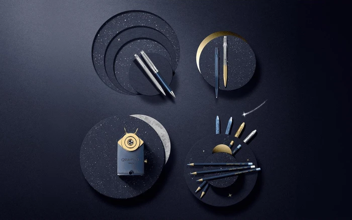 Caran d'Ache Kurbelanspitzer aus Metall cosmic blue