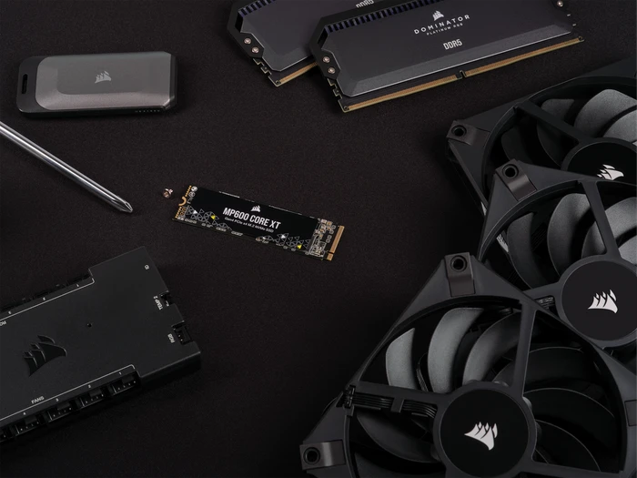 Corsair Force Series MP600 Core XT 2TB, M.2 2280 / M-Key / PCIe 4.0 x4, Kühlkörper