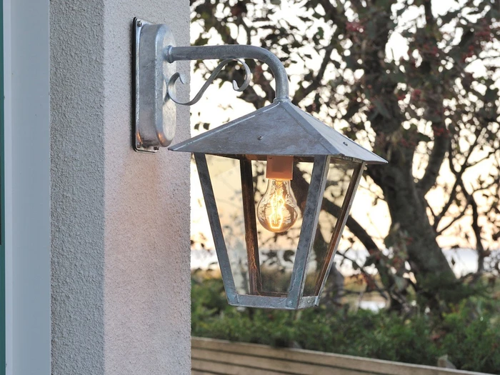 Konstsmide Benu E27 26cm Wandleuchte hängend silber