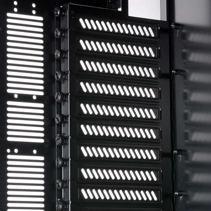 Lian Li PC-A76X, schallgedämmt