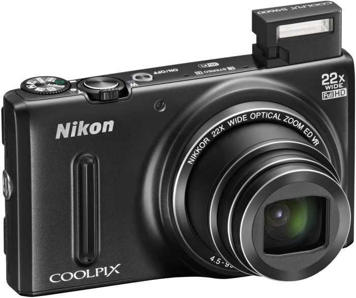 Nikon Coolpix S9600 schwarz
