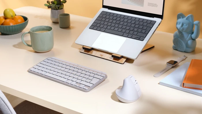 Logitech Lift for Mac Vertical Ergonomic Mouse, Off-White, Logi Bolt, USB/Bluetooth