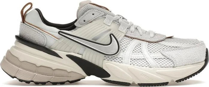 Nike V2K Run pure platinum/platinum tint/light bone/chrome (Damen)