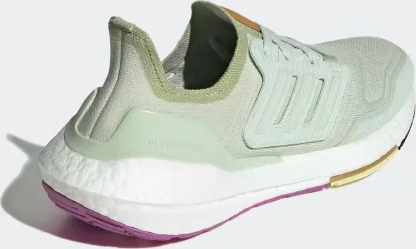 adidas Ultraboost 22 linen green/semi pulse lilac (Damen)