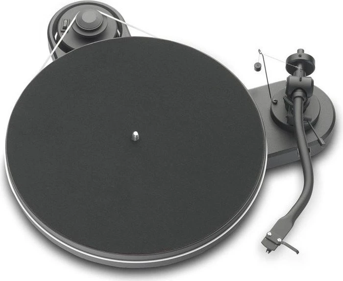 Pro-Ject RPM 1.3 Genie (mit Tonabnehmer Ortofon OM-5) schwarz