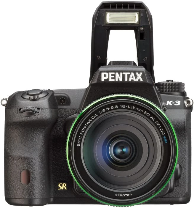 Pentax K-3 schwarz mit Objektiv smc DA 18-135mm 3.5-5.6 ED AL IF DC WR
