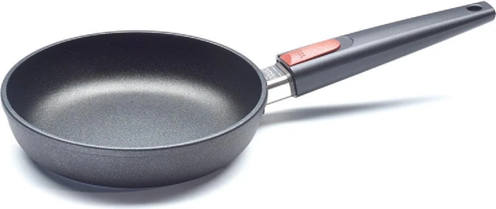Woll nowo Titanium Induction Gusspfanne mit abnehmbarem Griff 20cm