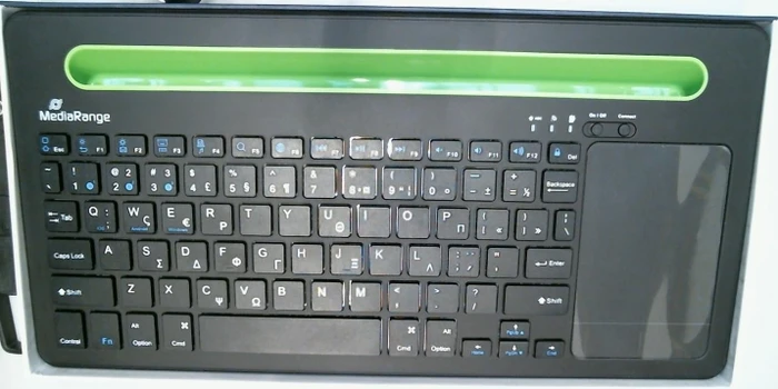 MediaRange kompakte Multi-pairing Funk-Tastatur mit 78 Tasten und Touchpad, schwarz/grün, Bluetooth, GR/US