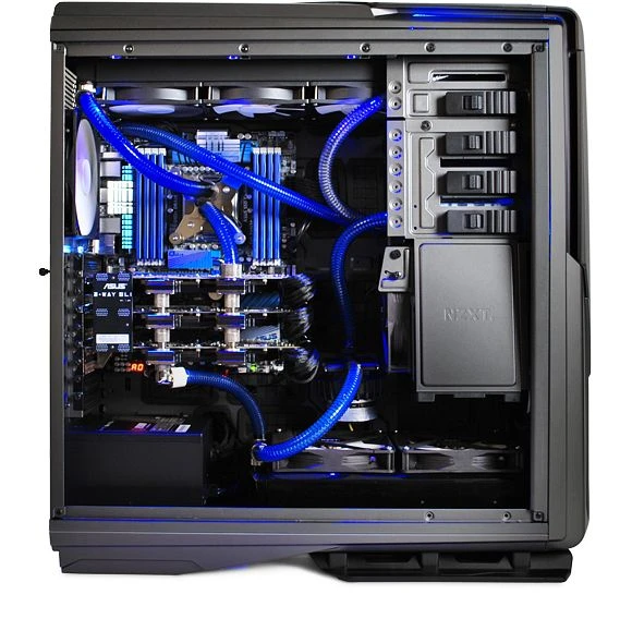 NZXT Phantom 820 Gunmetal, Acrylfenster