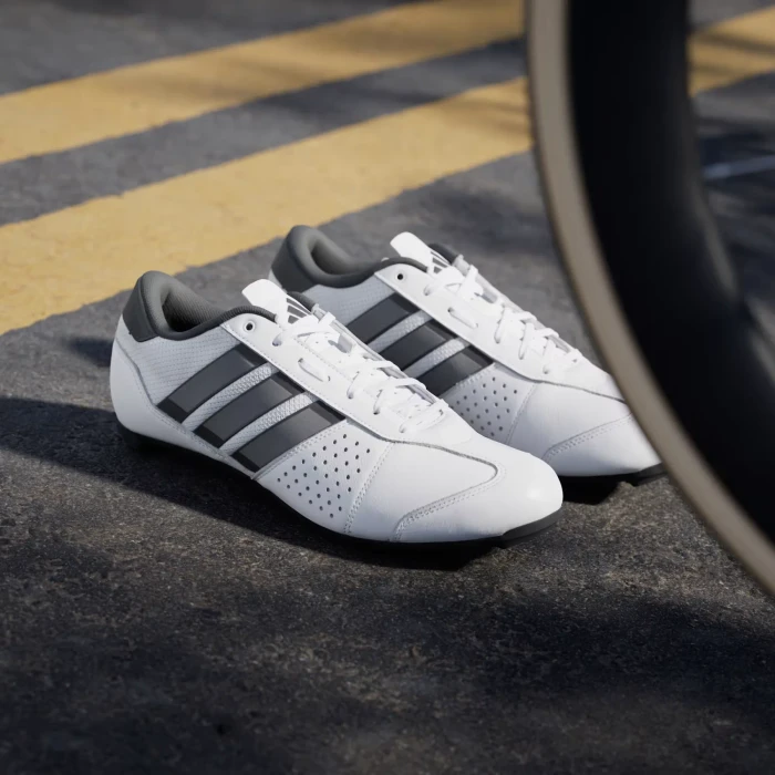 adidas Heritage Road cloud white/carbon