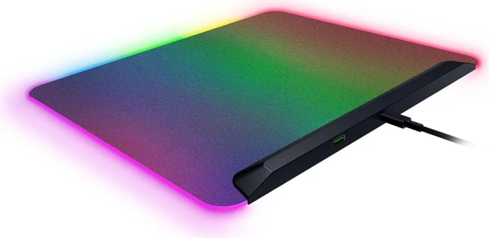 Razer Firefly V2 Pro - Fully Illuminated RGB Gaming Mouse Mat, schwarz