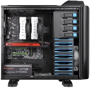Thermaltake Armor Revo, Acrylfenster