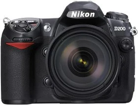 Nikon D200 mit Objektiv AF-S DX 18-70mm 3.5-4.5 G IF-ED (VBA130K001)