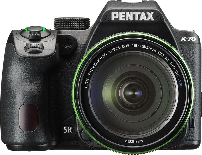 Pentax K-70 schwarz mit Objektiv smc DA 18-135mm 3.5-5.6 ED AL IF DC WR