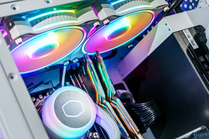 Cooler Master MasterLiquid ML240 Illusion White Edition, weiß