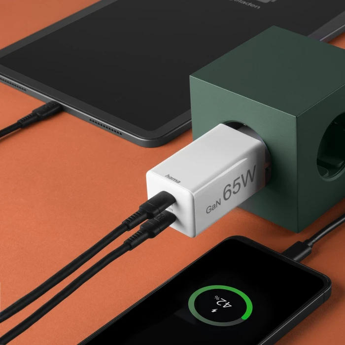 Hama Schnellladegerät GaN 2x USB-C Mini-Ladegerät PD 65W weiß