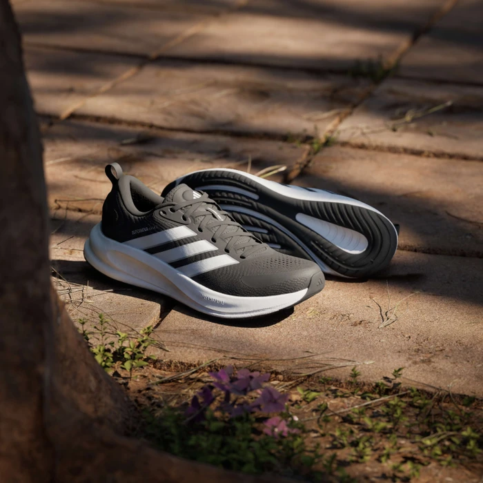 adidas Supernova Ease 2 core black/cloud white/carbon (Herren)