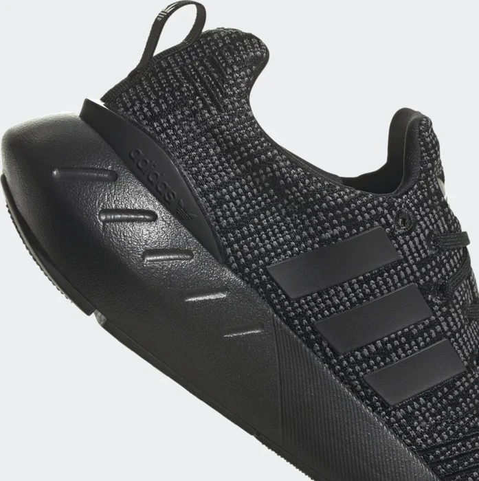 adidas Swift Run 22 core black/grey five/cloud white (Junior)