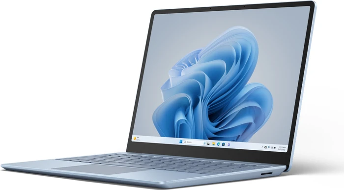 Microsoft Surface Laptop Go 3, Eisblau, Core i5-1235U, 8GB RAM, 256GB SSD, UK