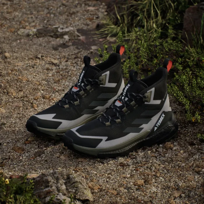 adidas Terrex Free Hiker 2.0 GTX core black/carbon/olive strata (Herren)