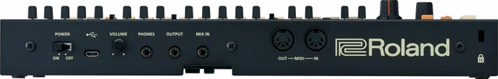 Roland JU-06A