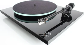Rega Planar 2 rot