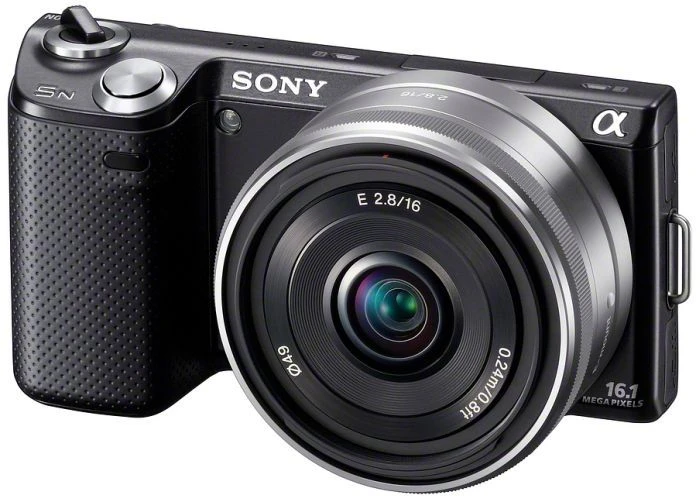 Sony Alpha NEX-5N schwarz mit Objektiv E 16mm 2.8 Pancake und E 18-55mm 3.5-5.6 OSS