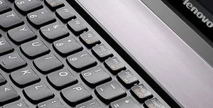 Lenovo G780, Core i3-3110M, 4GB RAM, 500GB HDD, DE