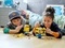 LEGO Minions - Minions-Figuren Bauset mit Versteck Vorschaubild