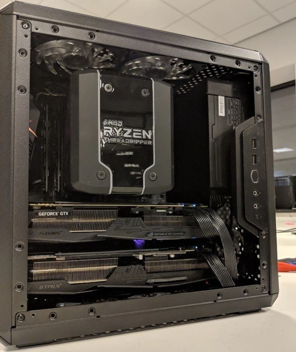 Cooler Master MasterBox Q500L, Acrylfenster
