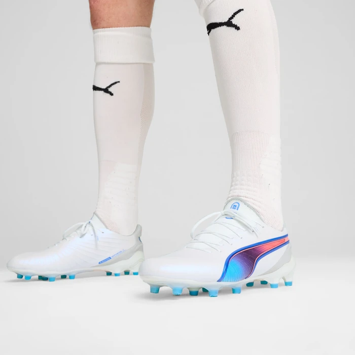 Puma King Ultimate FG/AG puma white/bluemazing/flat light gray/sunset glow
