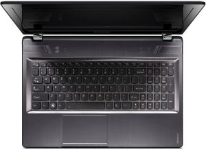 Lenovo IdeaPad Y580, Core i5-3210M, 8GB RAM, 750GB HDD, GeForce GTX 660M, DE