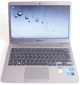 Samsung 530U3B, Core i5-2467M, 6GB RAM, 16GB SSD, 500GB HDD, DE