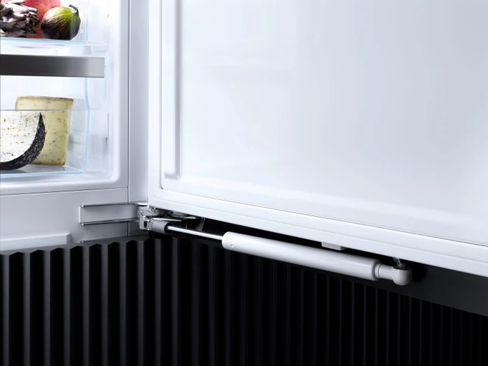 Miele KF 7742 B