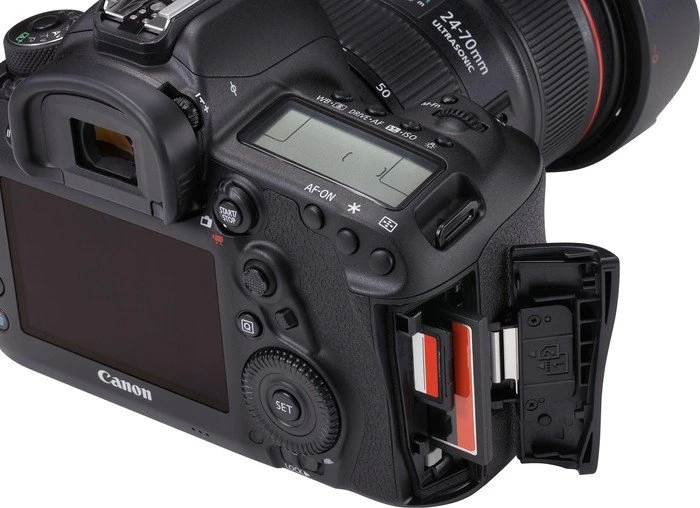 Canon EOS 5D Mark IV mit Objektiv Fremdhersteller
