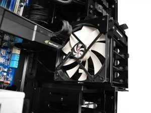 NZXT Phantom 410 schwarz, Acrylfenster