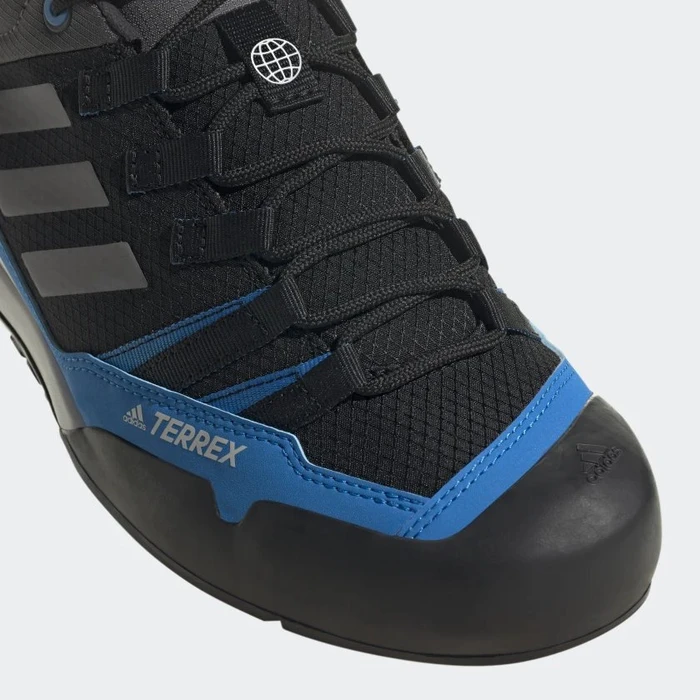 adidas Terrex Swift Solo core black/grey three/blue rush
