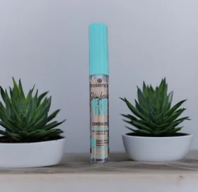 Essence Skin Lovin' Sensitive Concealer 25 medium olive, 3.5ml
