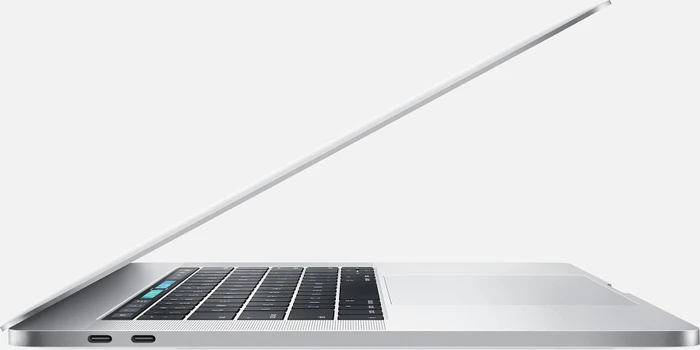 Apple MacBook Pro 15.4", silber, Core i7-7700HQ, 16GB RAM, 256GB SSD, Radeon PRO 555, UK [2017]