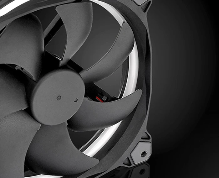 Thermaltake ToughPower GF1 Snow Edition 650W, ATX 2.4
