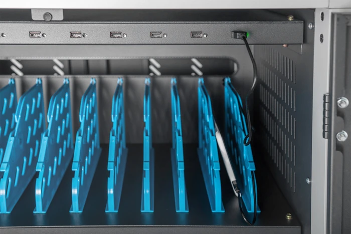 Digitus Mobiler Ladeschrank, für Tablets, 30 Geräte bis 16", versperrbar