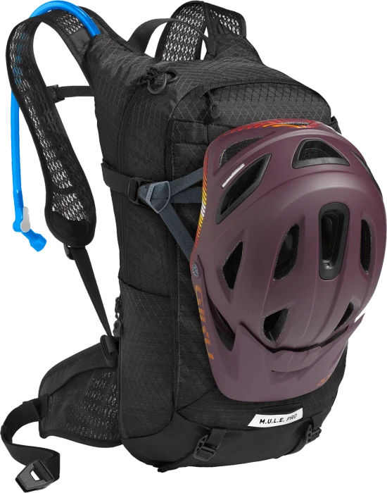 CamelBak M.U.L.E. Pro 14 schwarz/weiß (Damen)
