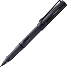 Lamy safari steel black, rechte Hand, mittel