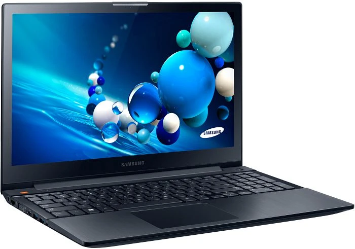 Samsung ATIV Book 8 - 880Z5E, schwarz, Core i7-3635QM, 8GB RAM, 1TB HDD, Radeon HD 8870M, DE