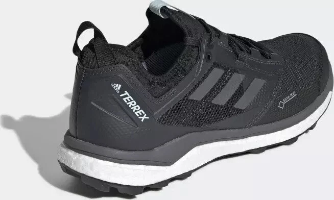 adidas Terrex Agravic XT GTX core black/grey five/ash green (Damen)
