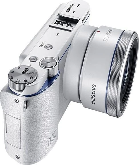 Samsung NX3300 weiß mit Objektiv NX 16-50mm 3.5-5.6 ED PZ OIS i-Function